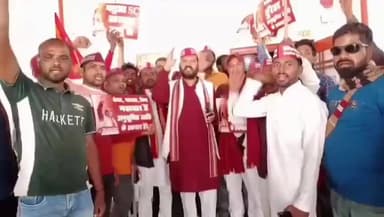 ललितपुर: निर्मल इंडियन शोषित हमारा आम दल निषाद पार्टी के कार्यकर्ता मछुआ आरक्षण को लेकर राज्य मंत्री आवास पर पहुंचे