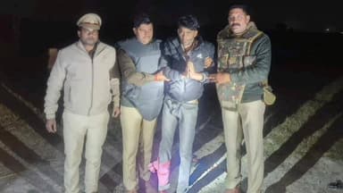 फूलपुर: तरकुलहा के पास एनकाउंटर में गोतस्कर के पैर में लगी गोली, बरामद हुआ अवैध तमंचा