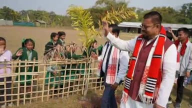 শদিয়া: শান্তিপুৰ গাঁও পঞ্চায়তত নাহৰবাৰী গ্ৰীণ ভেলী বিদ্যালয়ৰ নিৰ্মাণকাৰ্যৰ শুভ উদ্বোধন বিধায়ক বলীন চেতিয়াৰ