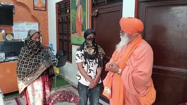 ਸੁਲਤਾਨਪੁਰ ਲੋਧੀ: ਓਮਾਨ ਚ ਫਸੀ ਲੜਕੀ ਰਾਜ ਸਭਾ ਮੈਂਬਰ ਸੰਤ ਸੀਚੇਵਾਲ ਦੇ ਯਤਨਾ ਸਦਕਾ ਵਾਪਸ ਘਰ ਪਰਤੀ, ਨਿਰਮਲ ਕੁਟੀਆ ਵਿਖੇ ਦੱਸੀ ਆਪਣੇ ਨਾਲ ਹੋਈ ਹੱਡ ਬੀਤੀ