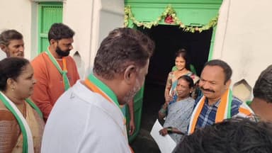 ధర్మపురి: ధర్మపురి పట్టణంలో మున్సిపల్ ఎన్నికల్లో దూసుకుపోతున్న కాంగ్రెస్ మంత్రి లక్ష్మణ్ కుమార్