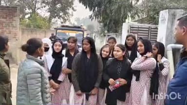 बलरामपुर: बलरामपुर सदर तहसील के विभिन्न स्थानों पर मिशन शक्ति 5.0 अभियान के अंतर्गत महिलाओं और बालिकाओं को किया गया जागरूक