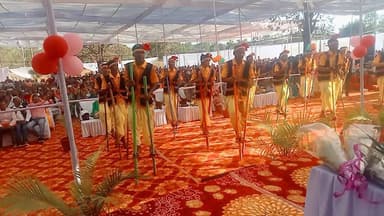 छत्तीसगढ़ प्रदेश के मुख्यमंत्री माननीय विष्णु देव साय जी के धर्मपत्नी श्रीमती कौशल्या देव साय जी का आगमन ग्राम घुघरा विकास खंड सोनहत जिला कोरिया के पावन प्रांगण में बसंत महोत्सव में हुआ इस अवसर पर बड़ी संख्या में लोगों की उपस्थिति रही.....