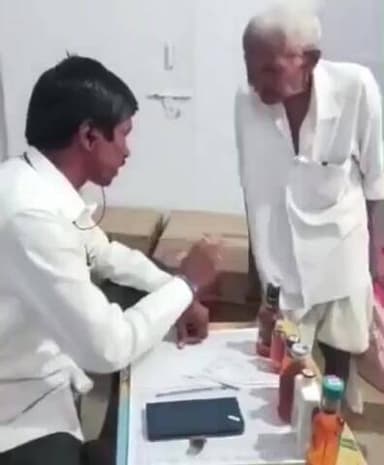 శాలిగౌరారం: శాలిగౌరారం మండలంలో వైన్ షాపు నే ఆసుపత్రి అనుకున్న వృద్ధుడు వైరల్ గా మారిన వీడియో