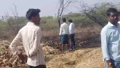 ಜಗಳೂರು: ಗೊಲ್ಲರಹಟ್ಟಿ ಗ್ರಾಮದಲ್ಲಿ ಅಗ್ನಿ ಅವಘಡಕ್ಕೆ: 6 ಮೇವಿನ ಬಣವೆಗಳು ಭಸ್ಮ