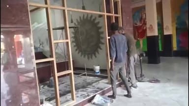 मुज़फ्फरनगर: मंदिर में कथित धार्मिक मर्यादा उल्लंघन पर भड़की हिंदू युवा वाहिनी, शिव मंदिर में चप्पल पहनकर मुस्लिमों के घुसने का आरोप