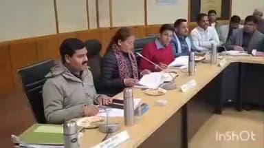 अल्मोड़ा: कैबिनेट मंत्री रेखा आर्या ने सोमेश्वर विस क्षेत्र के विकास कार्यों की समीक्षा की, अधिकारियों को दिए आवश्यक निर्देश