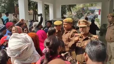 जौनपुर: सुनील राजभर मौत मामले में हत्या का मुकदमा दर्ज करने की मांग, एसपी कार्यालय पर हुआ प्रदर्शन