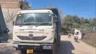 मोठ: सड़क हादसे में चार लोगों की मौत के मामले में फरार ट्रक को गुरसरांय पुलिस ने किया बरामद