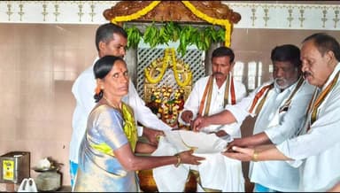 కలికిరి పంచాయతీలోని చక్కెరవాండ్లపల్లిలోని శ్రీప్రసన్న వెంకటేశ్వర స్వామి వారికి 23 గ్రాముల బంగారు ఆభరణం బహుకరణ