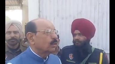 ਜਲੰਧਰ 1: ਮਾਡਲ ਟਾਊਨ ਵਿਖੇ ਆਪ ਆਗੂ ਹੋਏ ਕਤਲ ਦੇ ਅੰਤਿਮ ਸੰਸਕਾਰ ਤੇ ਪੁੱਜੇ ਕੈਬਨਟ ਮੰਤਰੀ ਕੀਤੀ ਪ੍ਰੈਸ ਵਾਰਤਾ