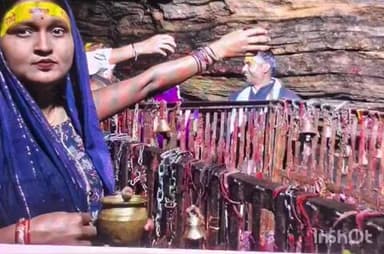 नवा बाज़ार: सुप्रसिद्ध गुप्ता धाम में उमड़ रही है श्रद्धालुओं की भीड़