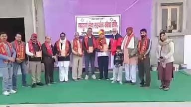 भिवानी: पहलवान बिजेंद्र ने दांतों से 10 टनी बस खींचकर रचा इतिहास, बनाया विश्व रिकॉर्ड