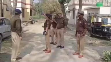 कादीपुर: कादीपुर कोतवाली के एसपी चारू निगम ने किया औचक निरीक्षण, महिला हेल्प डेस्क से लेकर मेंस तक की व्यवस्था परखी