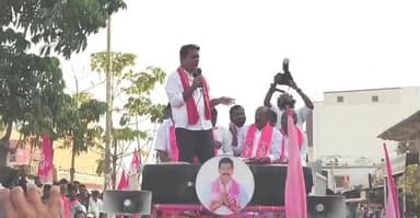 బాన్సువాడ: బాన్సువాడ అంబేద్కర్ చౌరస్తాలో రోడ్డుషోలో పాల్గొన్న కేటీఆర్, కేంద్రంలో ఒకరు చౌకీదారు రాష్ట్రంలో ఒకరు బడేభాయ్ అని విమర్శలు