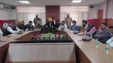 ਤਰਨਤਾਰਨ: ਪੰਜਾਬ ਰਾਜ ਮਨੁੱਖੀ ਅਧਿਕਾਰ ਕਮਿਸ਼ਨ ਮੈਂਬਰ ਨੇ ਅਧਿਕਾਰੀਆਂ, ਸਮਾਜ ਸੇਵੀਆਂ ਅਤੇ ਹੋਰਨਾਂ ਮੁਹਤਬਰਾਂ ਨਾਲ ਤਰਨਤਾਰਨ ਵਿਖੇ ਕੀਤੀ ਅਹਿਮ ਮੀਟਿੰਗ