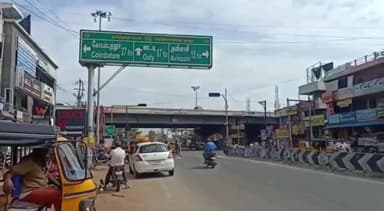 மதுக்கரை: மாணவிகளின் புகைப்படங்களை
ஆபாசமாக மாற்றி
இன்ஸ்டாகிராமில் பதிவிட்ட மாணவரை
மகளிர் காவல் துறையினர் கைது செய்துள்ளனர்.