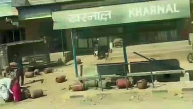 नागौर: पिकअप में भरे 40 से ज्यादा गैस सिलेंडर, गनीमत रही कि नहीं हुआ ब्लास्ट, 4 घायल, एक गंभीर घायल रेफर