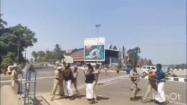 കോഴിക്കോട്: കോഴിക്കോട് മലാപ്പറമ്പ് ജംക്ഷനിൽ വച്ച് മുഖ്യമന്ത്രിക്ക് നേരെ യുവമോർച്ചയുടെ കരിങ്കൊടി പ്രതിഷേധം