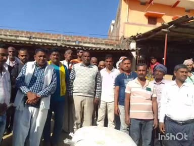 खरौंधी: खरौंधी में ग्रामीणों ने एमडीएम का चावल किया ज़ब्त, कालाबाजारी की आशंका