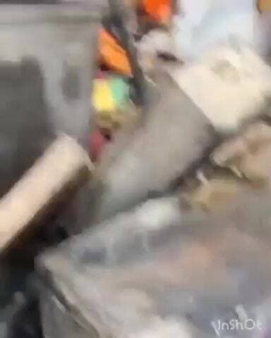 सलेमपुर: बरईपार पांडे गांव में शॉर्ट सर्किट से तीन झोपड़ियों में लगी आग, लाखों का हुआ नुकसान