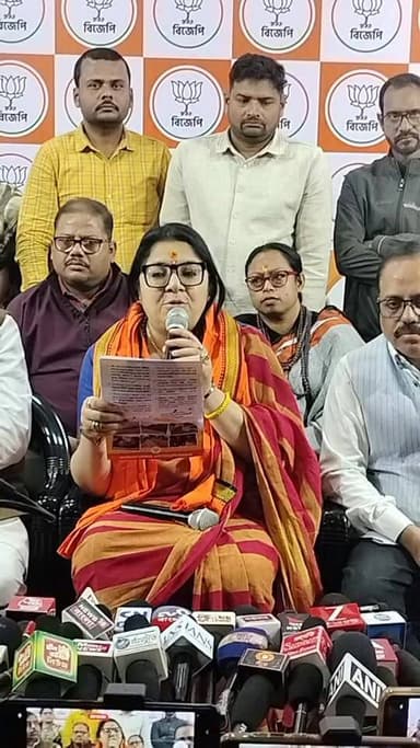 বর্ধমান জেলা বিজেপি কার্যালয়ের সাংবাদিক বৈঠকে লকেট চ্যাটার্জি
