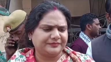 लालगंज: मेंहनगर क्षेत्र में लाइट लगाने के लिए विधायक पर वसूली का आरोप का वीडियो वायरल, विधायक पूजा सरोज ने तोड़ी चुप्पी