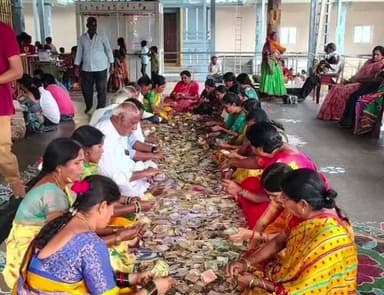 బీర్కూర్: తిమ్మాపూర్ శివారులోని తెలంగాణ తిరుపతి హుండీ లెక్కింపు నిర్వహణ, హుండీ లెక్కింపులో రూ.12,47,090 ఆదాయం, ఆలయ కమిటీ సభ్యులు