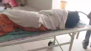 पाकरटांड: कुरुसकेला के पास मोटरसाइकिल की टक्कर से महिला घायल, सदर अस्पताल में भर्ती