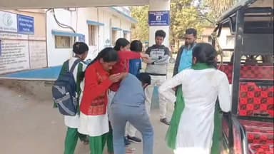 ভরতপুর ২: সালারে মাধ্যমিক পরীক্ষা দিয়ে বাড়ি ফেরার পথে ভয়াবহ পথ দুর্ঘটনা, জখম চার পরীক্ষার্থী