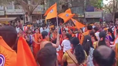 ಹಗರಿಬೊಮ್ಮನಹಳ್ಳಿ: ಪಟ್ಟಣದಲ್ಲಿ ಹಿಂದೂ ಸಮಾವೇಶ ಕಾರ್ಯಕ್ರಮದ ಪ್ರಯುಕ್ತ:ಬೃಹತ್ ಶೋಭಾಯಾತ್ರೆ