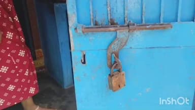 పలాస: బాలిగాం గ్రామంలో అర్ధరాత్రి దొంగల బీభత్సం,5 ఇళ్లల్లో చోరీ,15 తులాల బంగారం3కేజీల వెండి లక్ష రూపాయలు దోచుకెళ్లిన దొంగలు