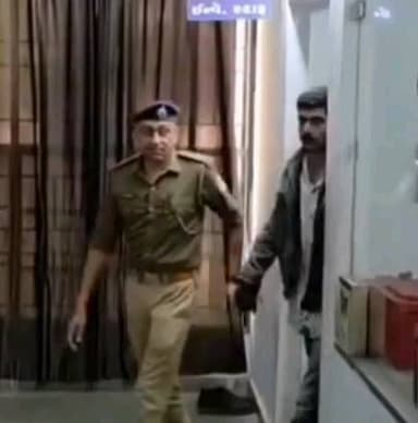 રાજકોટ પૂર્વ: પુનિત સોસાયટીના રામેશ્વર મહાદેવ મંદિરમાં થયેલ ચોરીના આરોપીઓને ગણતરીની કલાકોમાં જ ઝડપી પાડતી પોલીસ