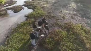 अशोक नगर: माधौगढ़ गांव में पुलिस ने अवैध शराब के ठिकाने पर दबिश दी, भारी मात्रा में शराब बरामद