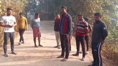 বিশালগড়: কাজ না করে রাস্তায় সাইনবোর্ড, ঘটনা চড়িলাম