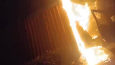 गभाना: हाईवे पर कन्होई मोड़ के पास धूं-धूंकर जला कंटेनर, चालक और क्लीनर ने कूदकर खुद को बचाया