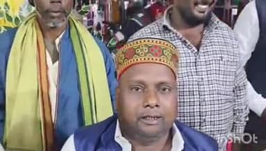 धनघटा: धनघटा चौराहे पर व्यापारियों को हुए नुकसान में विधायक ने किया एक लाख रुपए का सहयोग