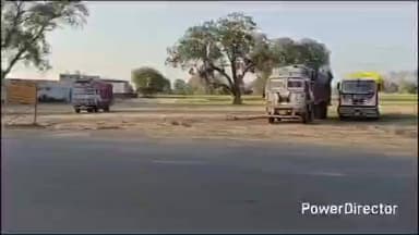 कर्वी: जाम की समस्या को लेकर जिला प्रशासन ने 6 स्थानों को पार्किंग और होल्डिंग एरिया के रूप में चिन्हित किया, DM ने दी जानकारी