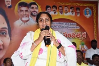 పెనుగొండలో మంత్రి సవిత సమక్షంలో 300 మంది టిడిపిలోకి