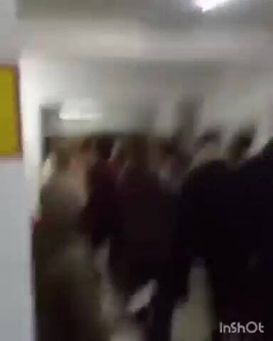 देेेवरिया: देवरिया मेडिकल कॉलेज के इमरजेंसी में मारपीट का वीडियो हुआ वायरल