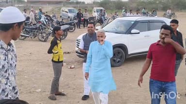 કાલોલ: વેજલપુર પ્રીમિયમ લીગ મેચની ફાનલમાં હમઝા ઇલેવન અને એકે ઇલેવન વચ્ચે ખરાખરીનો જંગ ખેલાયો. હમજા ઇલેવનની જીત