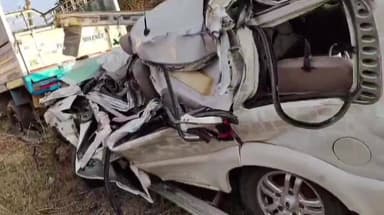 ନନ୍ଦିଗାମ ଜାତୀୟ ରାଜପଥରେ ସଡ଼କ ଦୁର୍ଘଟଣାରେ ୨ ମୃତ, ୫ ଗୁରୁତର