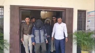 पुनासा: किन्नर बनकर घर में घुसे बदमाशों ने की लूट, पुलिस ने दो आरोपियों को दबोचा