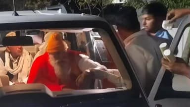 नोखा: सीएम से मुलाकात के बाद लौटते समय स्वामी रामानंद महाराज की गाड़ी जसरासर कातर के बीच हादसे का शिकार, टला बड़ा हादसा