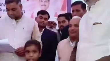 गोटेगांव: 12 वर्षीय बच्ची छवि विश्वकर्मा ने लिया मंत्री प्रहलाद पटेल का इंटरव्यू, सोशल मीडिया पर हुआ वायरल