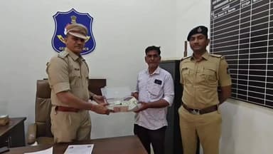 હળવદ: હળવદના રાણેકપર ગામ પાસે થયેલ લૂંટમાં ગયેલ રૂપિયા ૫.૧૯ લાખ તેરા તુજકો અર્પણ કાર્યક્રમ હેઠળ પોલીસે ફરીયાદી ને પરત અપાવ્યા