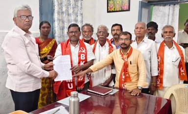 కనిగిరి: పట్టణంలోని ఎంపీడీవో కార్యాలయం ఎదుట వ్యవసాయ కార్మిక సంఘం ఆధ్వర్యంలో ధర్నా, ఉపాధి హామీ చట్టాన్ని పునరుద్ధరించాలని డిమాండ్