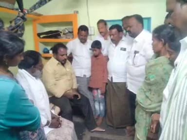 శింగనమల: కమలాపురం కొట్టాలోని పురుగుల మందు తాగి ఆత్మహత్య చేసుకున్న కుటుంబాన్ని పరామర్శించిన సమన్వయకర్త మాజీ మంత్రి శైలజనాథ్