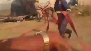 పుంగనూరు: గడ్డివామిలో చేలరేగిన మంటలు మంటలను అదుపులో తెచ్చిన ఫైర్ సిబ్బంది