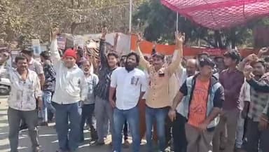 જૂનાગઢ: મહાશિવરાત્રીના મેળામાં વેપાર કરવા આવેલા નાના વેપારીઓને ધંધો કરવાની મનાઈ ફરમાવતા નારાજગી